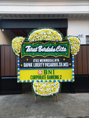 Papan Bunga Duka di Petuk Bukit
