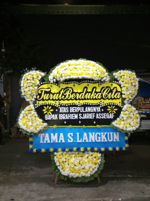 Papan Bunga Duka di Petuk Bukit